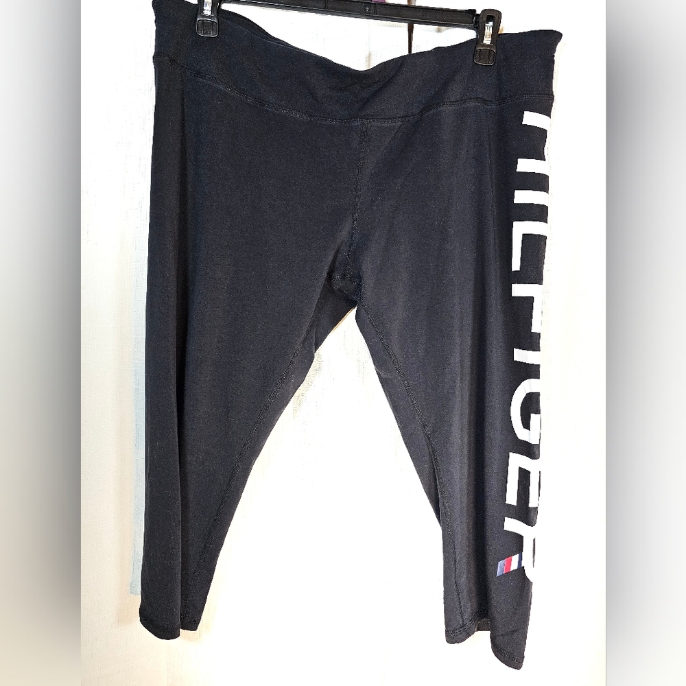 3/$20 Tommy Hilfiger 3X Capri Sport Leggings - Picture 1 of 5